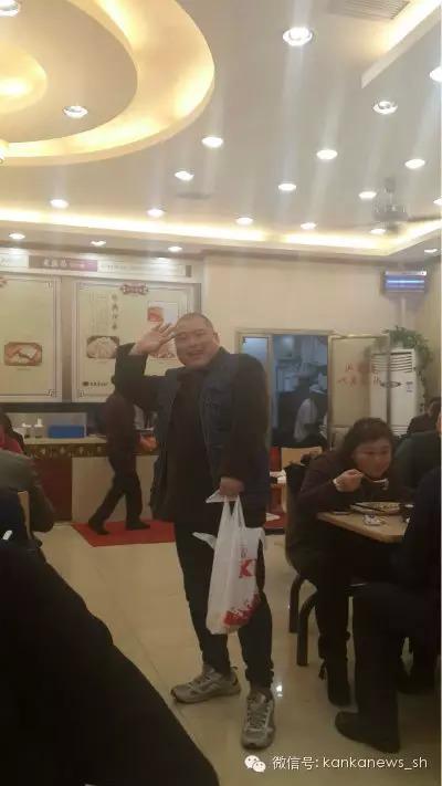 百度胖老师吧上海市公安局轨道交通分局石宇玉老师求救  微信抖音快手百度贴吧百科图片视频知道搜索上海胖老 ...